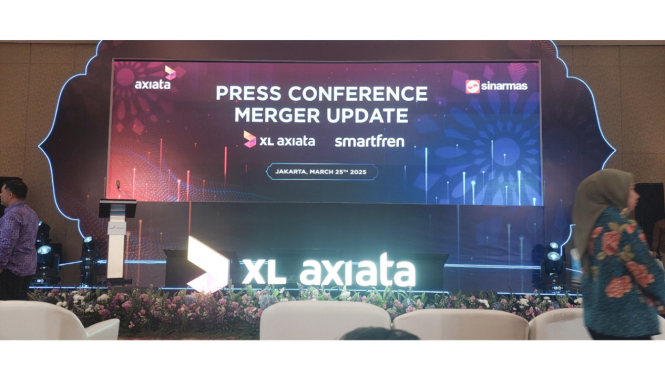 XLSmart adalah hasil merger XL Axiata dan Smartfren.