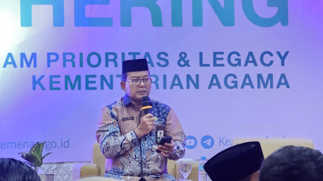 Kepala Kanwil Kemenag Aceh, Azhari. VIVA/Dani Randi