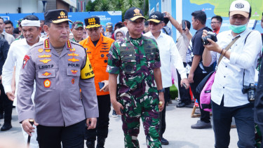 VIVA Militer: Panglima TNI dan Kapolri tinjau Pos Pengamanan Mudik Lebaran