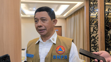 Kepala BNPB, Suharyanto di Kantor Kemenko PMK, Jakarta Pusat, Kamis, 27 Maret 2025