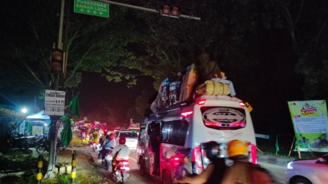 Jalur Nagrek dipadati pemudik saat Lebaran Idul Fitri.