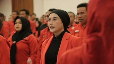 Anggota DPR Fraksi PDIP Selly Andriany Gantina