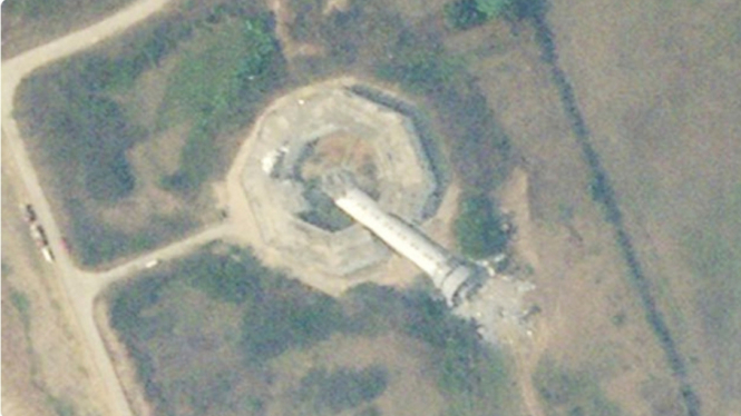 Menara Pengawas di Bandara Myanmar Runtuh (Doc: AP Photo)