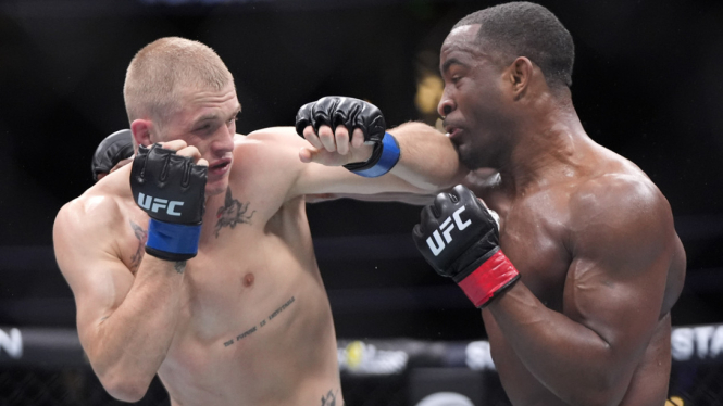 Petarung UFC, Geoff Neal (kanan)