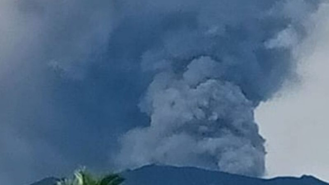 Gunung Dukono, Halmahera Utara, Malut.