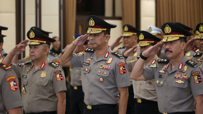 Irjen Pol Mukti Juharsa mendapatkan kenaikan pangkat