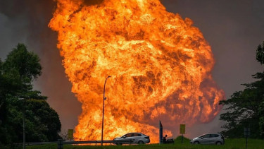 Jaringan pipa gas Petronas terbakar di Selangor menimbulkan kobaran api