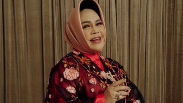 Hetty Koes Endang.