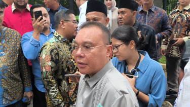 Ketua Harian DPP Partai Gerindra, Sufmi Dasco Ahmad di Kompleks Widya Chandra, Jakarta Selatan, Rabu, 2 April 2025