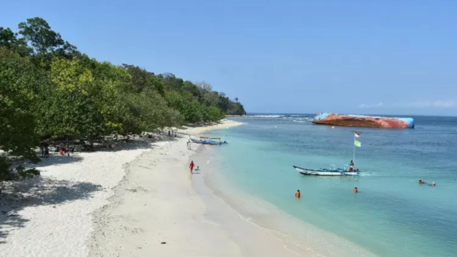 Ilustrasi pantai pangandaran