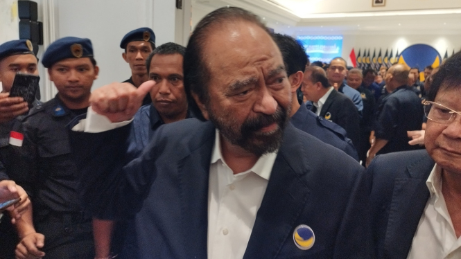 Ketua Umum Partai NasDem Surya Paloh usai melantik pengurus DPW Partai NasDem Bali periode 2024-2029 di Kantor DPW Partai NasDem Bali