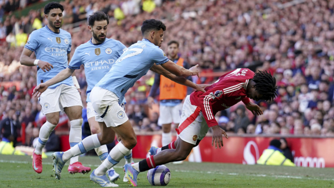 Duel Manchester United vs Manchester City