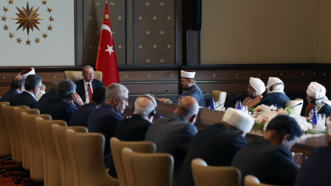 VIVA Militer: Pertemuan Presiden Turki dan ulama Muslim Internasional