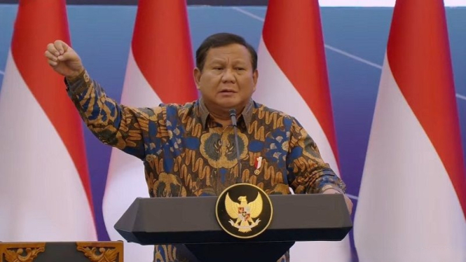 Presiden Prabowo Subianto di acara sarasehan ekonomi 2025