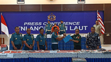 Penyerahan berkas perkara kasus pembunuhan berencana yang dilakukan oknum TNI AL Kelasi Satu bernama Jumran ke Oditur Militer III-15 Banjarmasin - Foto Dok Muhammad Faidurrahman