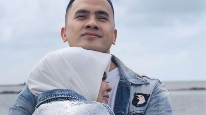 Saipul Jamil bersama Neng Dessy