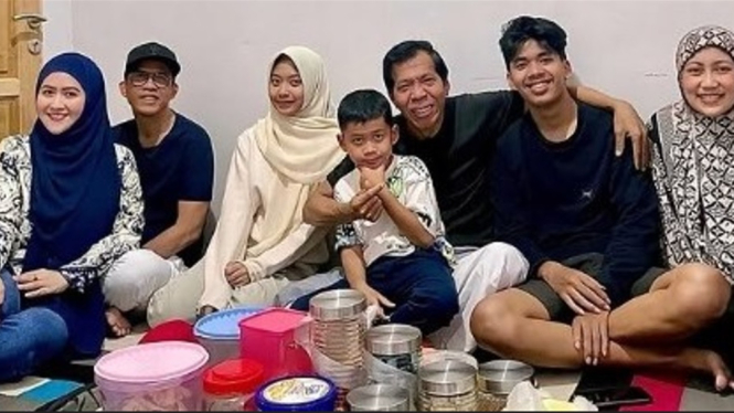 Keluarga Kiwil dan Meggy Wulandari