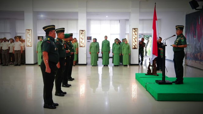 VIVA Militer: Upacara kenaikan pangkat di Kodam Cenderawasih