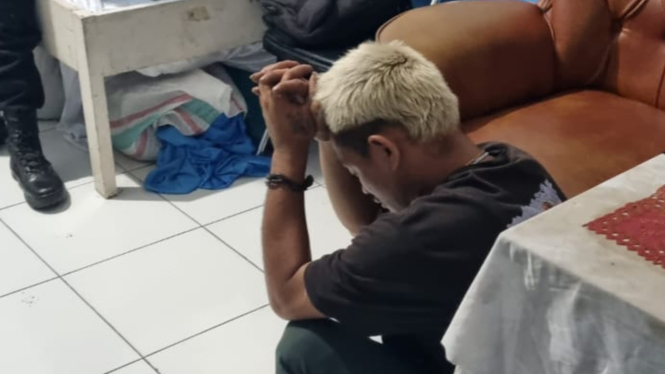 Preman kampung menangis saat diamankan petugas Polsek Kadungora, karena berbuat onar