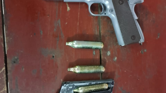 Softgun yang diamankan petugas kepolisian.(dok Polsek Perdagangan)
