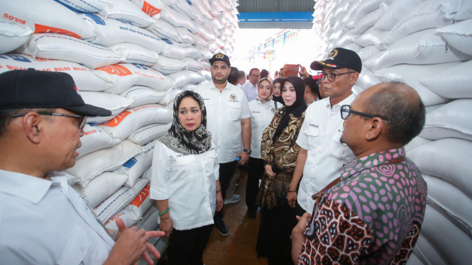 Ketua Komisi IV DPR RI Titiek Soeharto bersama rombongan mengunjungi SKPT le Meulee di Aceh.