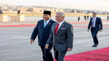 Presiden Prabowo disambut Raja Abdullah II setiba di Yordania
