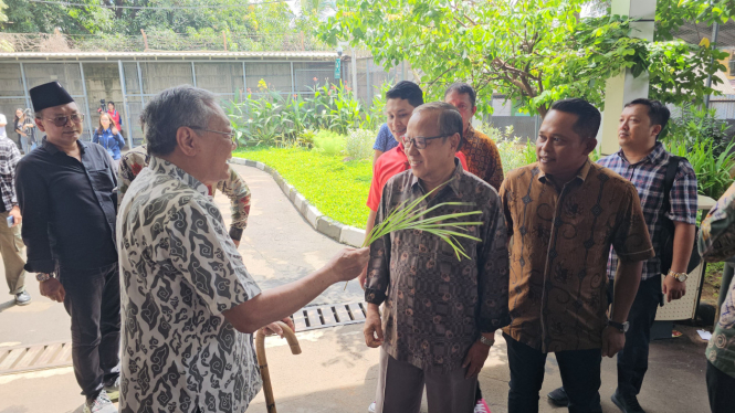 Uskup Agung Jakarta Ignatius Suharyo di Rutan KPK hendak jenguk Sekjen PDIP Hasto Kristiyanto, Senin 14 April 2025
