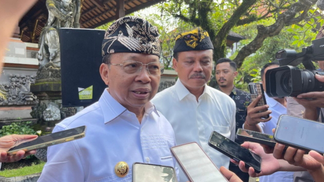 Gubernur Bali Wayan Koster 