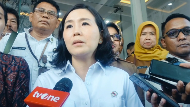 Wakil Menteri PPA Veronica Tan di RSHS Bandung