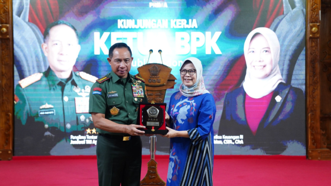 VIVA Militer: Panglima TNI terima kunjungan Ketua BPK RI Isma Yatun