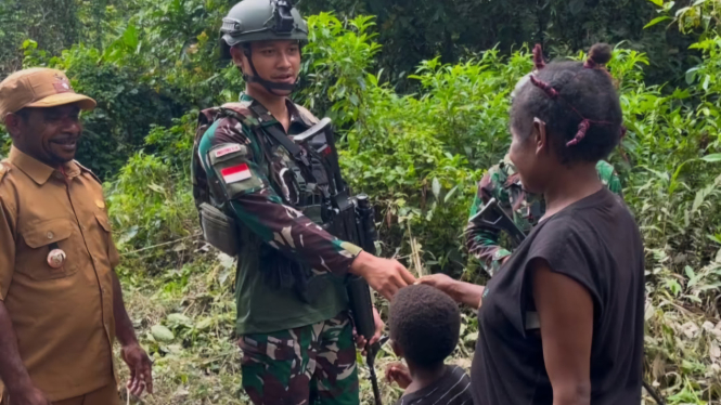 VIVA Militer: Istri dan Anak salah satu pentolan OPM 'Taubat' kembali ke NKRI