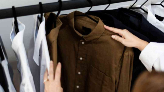 Ilustrasi memilih baju yang nyaman