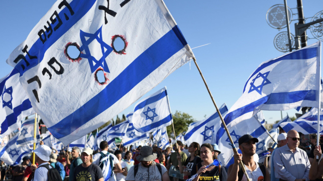 VIVA Militer: Unjuk rasa warga sipil Israel