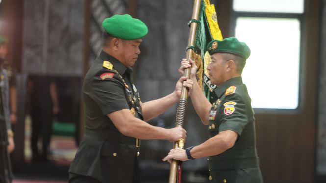 VIVA Militer: KSAD Jenderal TNI Maruli pimpin Sertijab Pangdam IX/Udayana