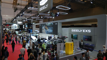 Booth Geely