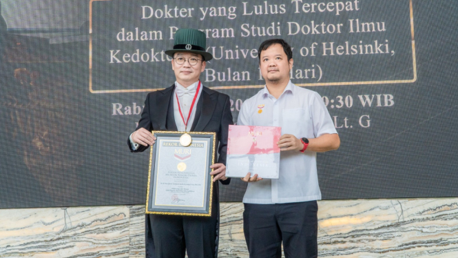 Dr. dr. Mardjono Tjahjadi, Sp.BS (K), Subsp.N.Vas., PhD, FICS