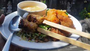 Nasi campur khas Bali