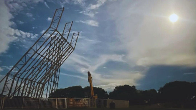 Dinding panjat tebing IFSC World Cup di Bali sedang dalam proses pembangunan - Foto: Tangkapan layar Instagram fpti_official