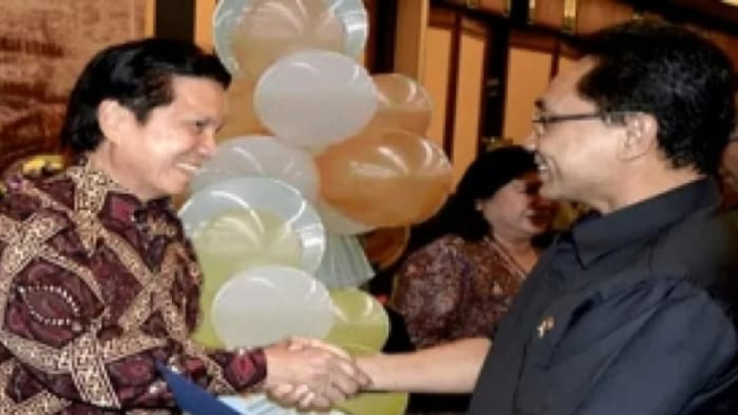 Sosok Frans Manansang, Bos Pendiri Taman Safari Indonesia