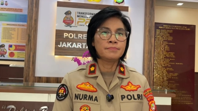 Kasie Humas Polres Metro Jakarta Selatan Kompol Nurma Dewi di Lobby Polres Metro Jakarta Selatan, Kamis, 17 April 2025