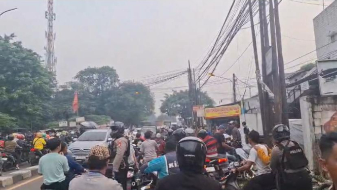Bentrokan di Jalan Raya Bogor KM 37, Depok