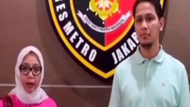 Tangkapan layar akun Instagram saat pelaku berinisial TNA (kiri) usai mediasi.