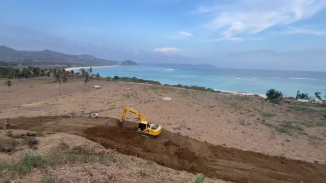 Pembangunan Resort Mewah di Pantai Pengantap, Lombok