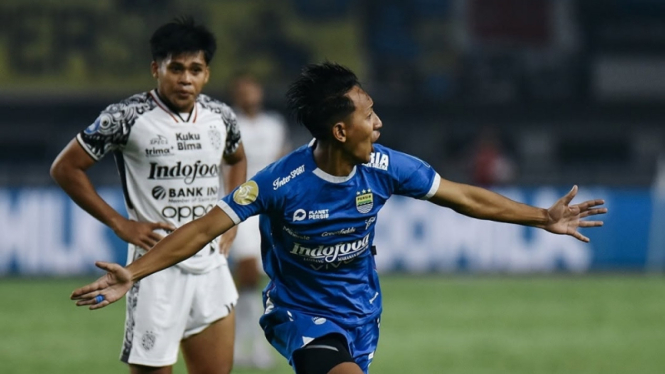 Persib vs Bali United