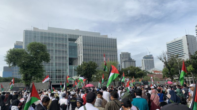 Peserta Aksi Bela Palestina di Depan Kedubes AS Jakarta, Minggu 20 April 2025