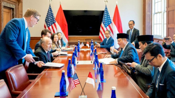 Menko Airlangga Bertemu Menteri Perdagangan AS, Howard Lutnick di Washington DC