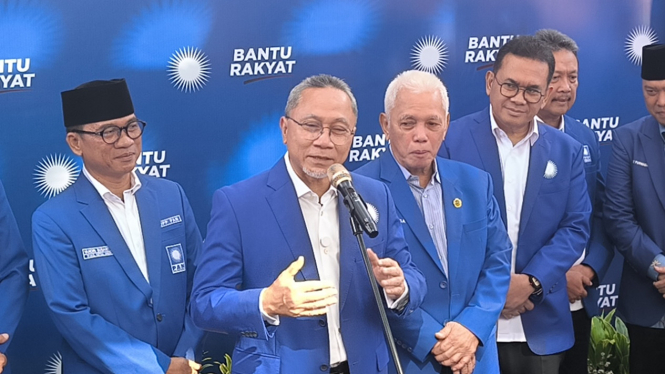 Ketua Umum PAN, Zulkifli Hasan alias Zulhas di Kantor DPP PAN, Jakarta Selatan, Minggu, 20 April 2025