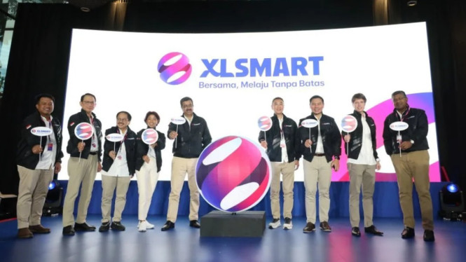 Peresmian merger XL Axiata dan Smartfren.