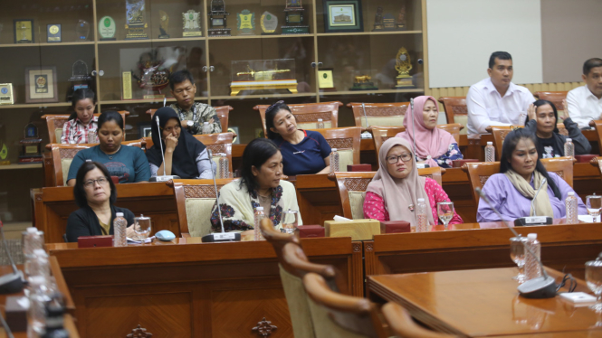 Korban Para Pemain Sirkus OCI RDPU dengan Komisi III DPR RI
