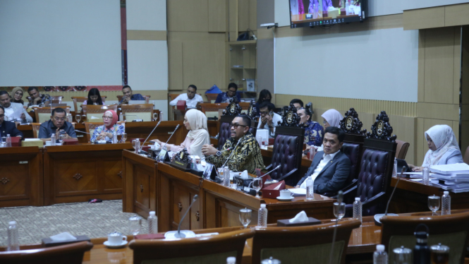 Korban Para Pemain Sirkus OCI RDPU dengan Komisi III DPR RI